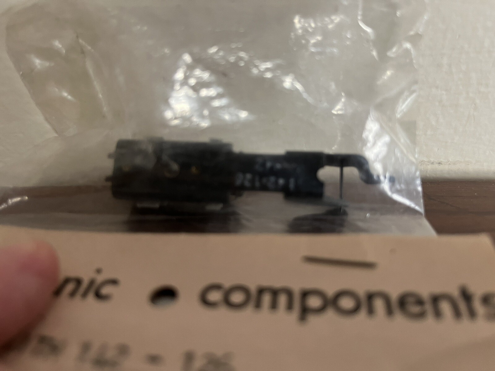 Vintage electronic components ZENITH 142-126 .35V. HELPER-ER New Unopened ~RARE~