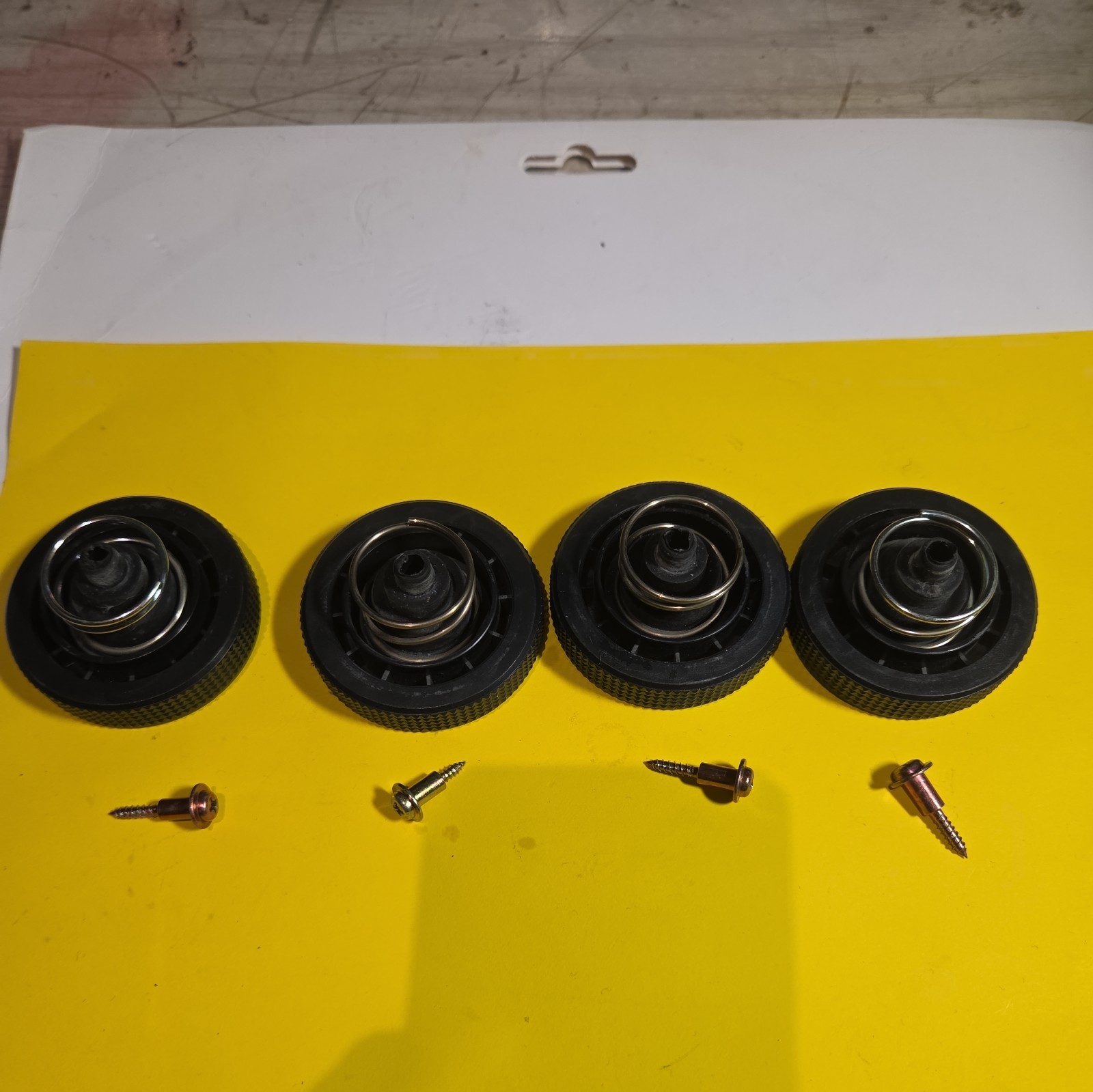 Lot of 4 Technics For SL-D1 D2 D3 D33 Q2 Turntable Foot Feet Turntable w Screws