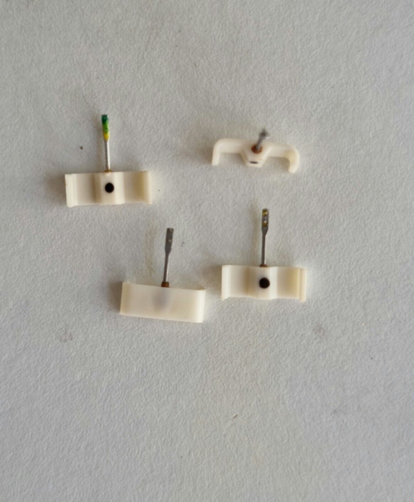 TURNTABLE NEEDLES ELAC – SUM 104 – PE 182 VS X 4
