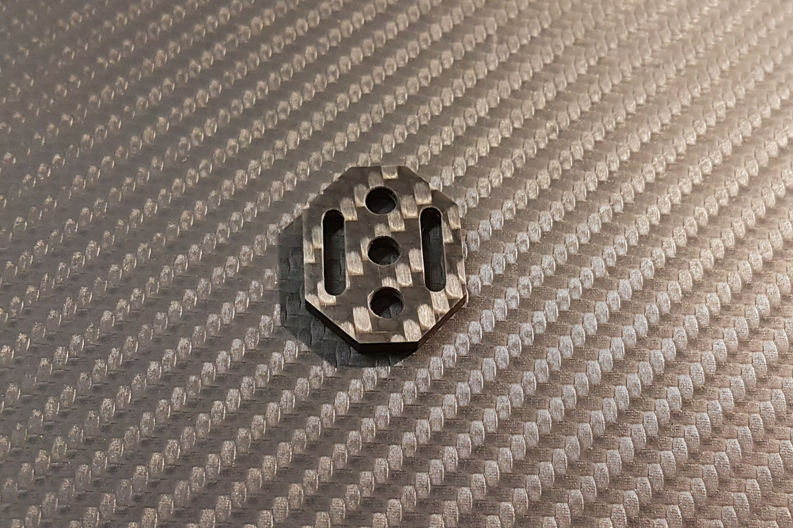 Headshell / Cartridge Isolation / Spacer for REGA RB Serie Tonearm Real Carbon
