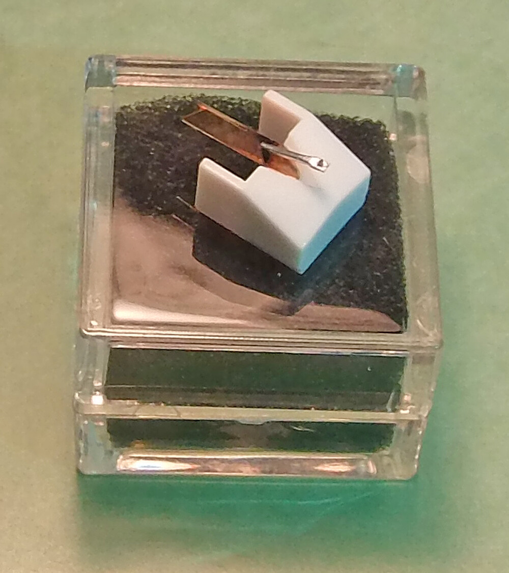 595-D7 RECORD PLAYER NEEDLE STYLUS for Philips 946/D60 GP-400 GP-401 GP-500