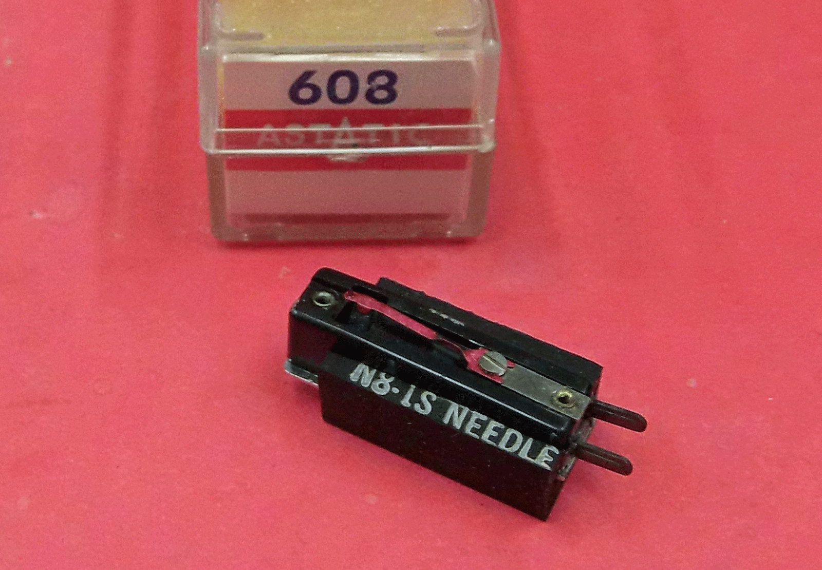 Astatic 608 Cartridge w Needle Stylus for Piezo Y-190 EV 5331 Realtone A5300170