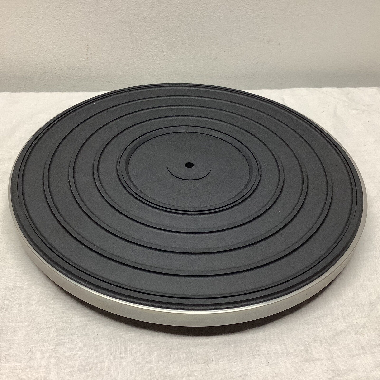 Fisher Model MC-3025 Turntable Record Player Platter & Mat Electronic Parts Only