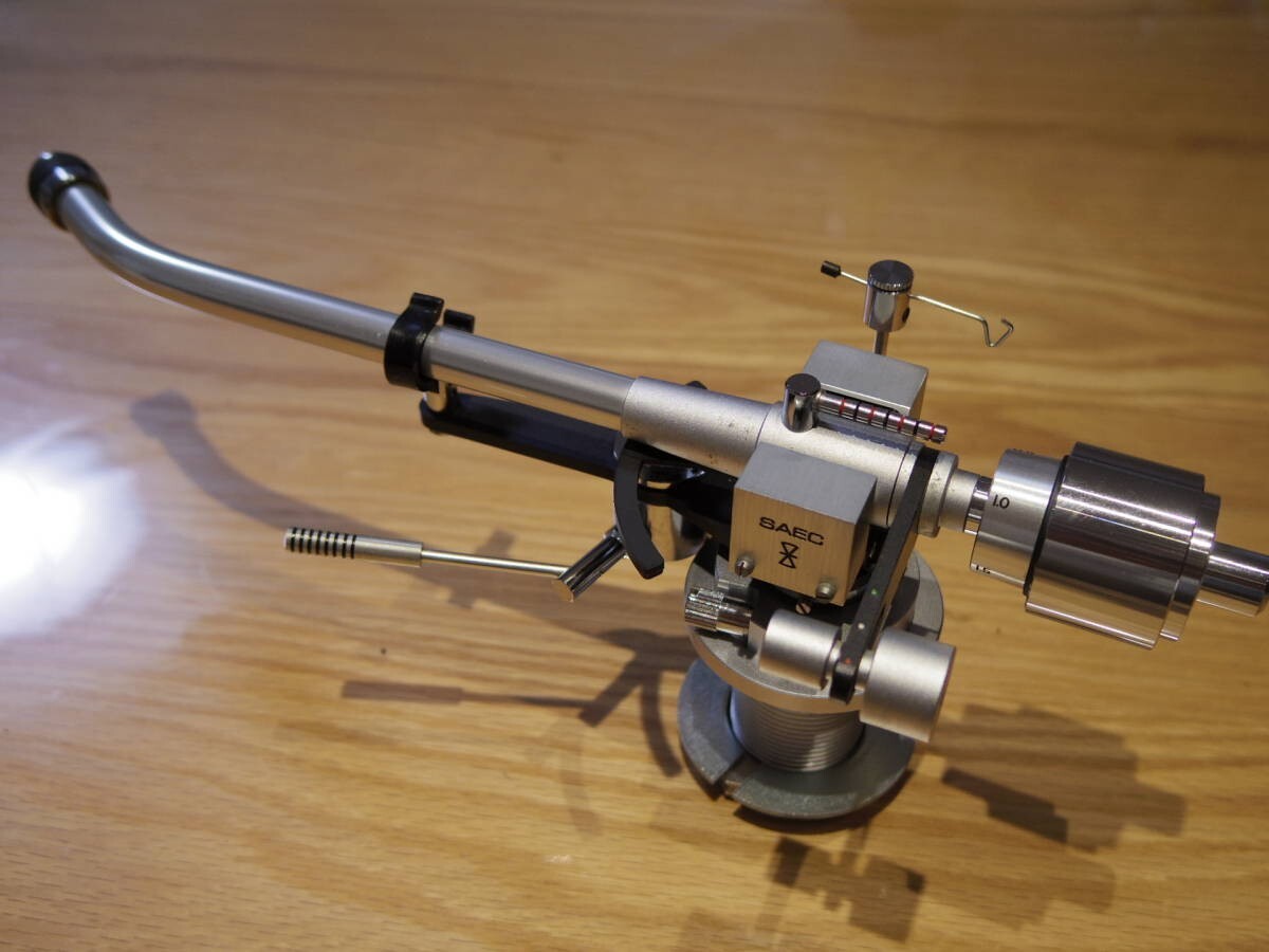 SAEC WE-407/23 tonearm