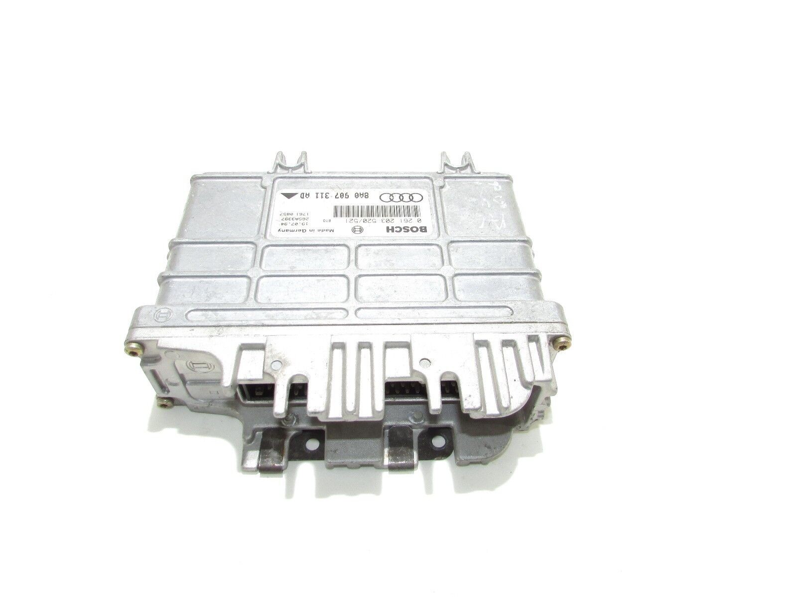 AUDI A6/C4 control unit 2.0 petrol 8A0907311AD 0261203520/521 BOSCH ECU MODULE