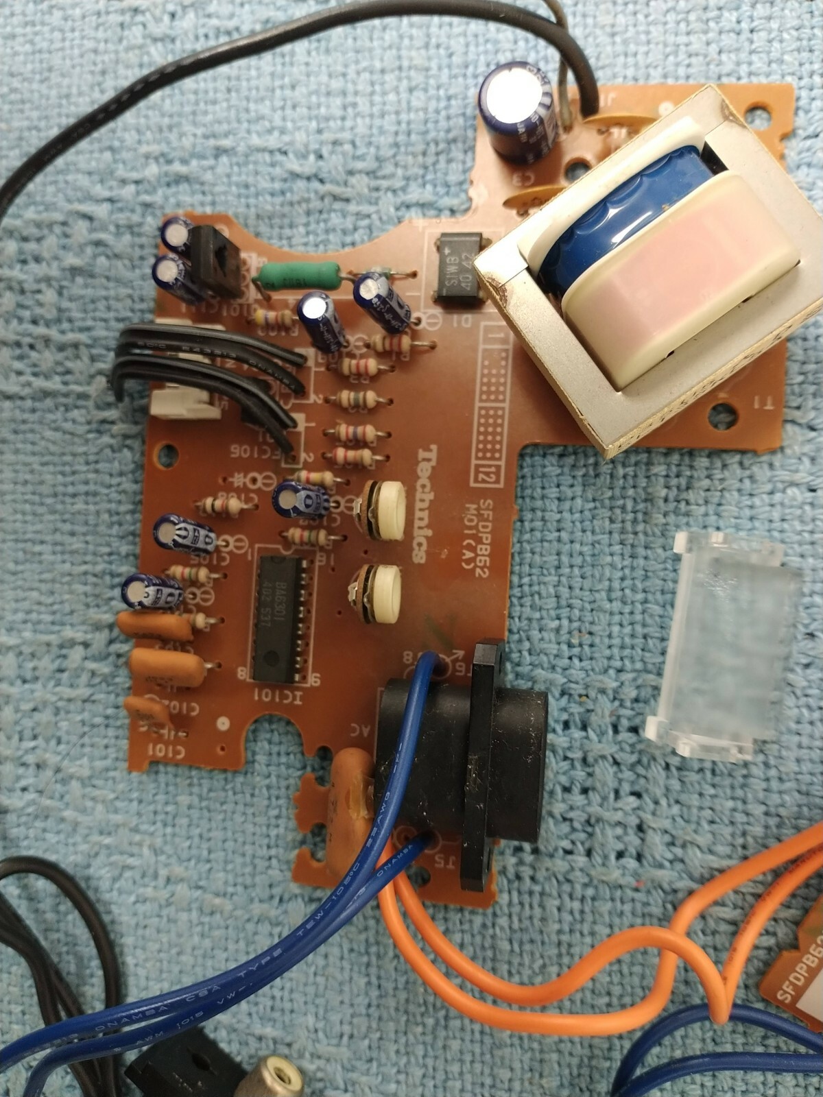 Main Electronic Board from Technics SL-B200 Turntable Board Only Tested Working
