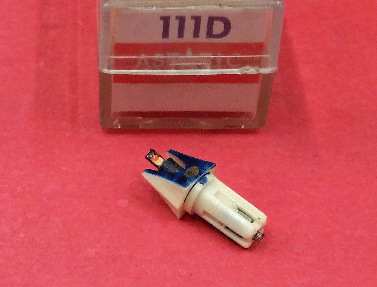 ASTATIC 111D EV 101D for EV 106 108 101 106D PHONOGRAPH NEEDLE CARTRIDGE