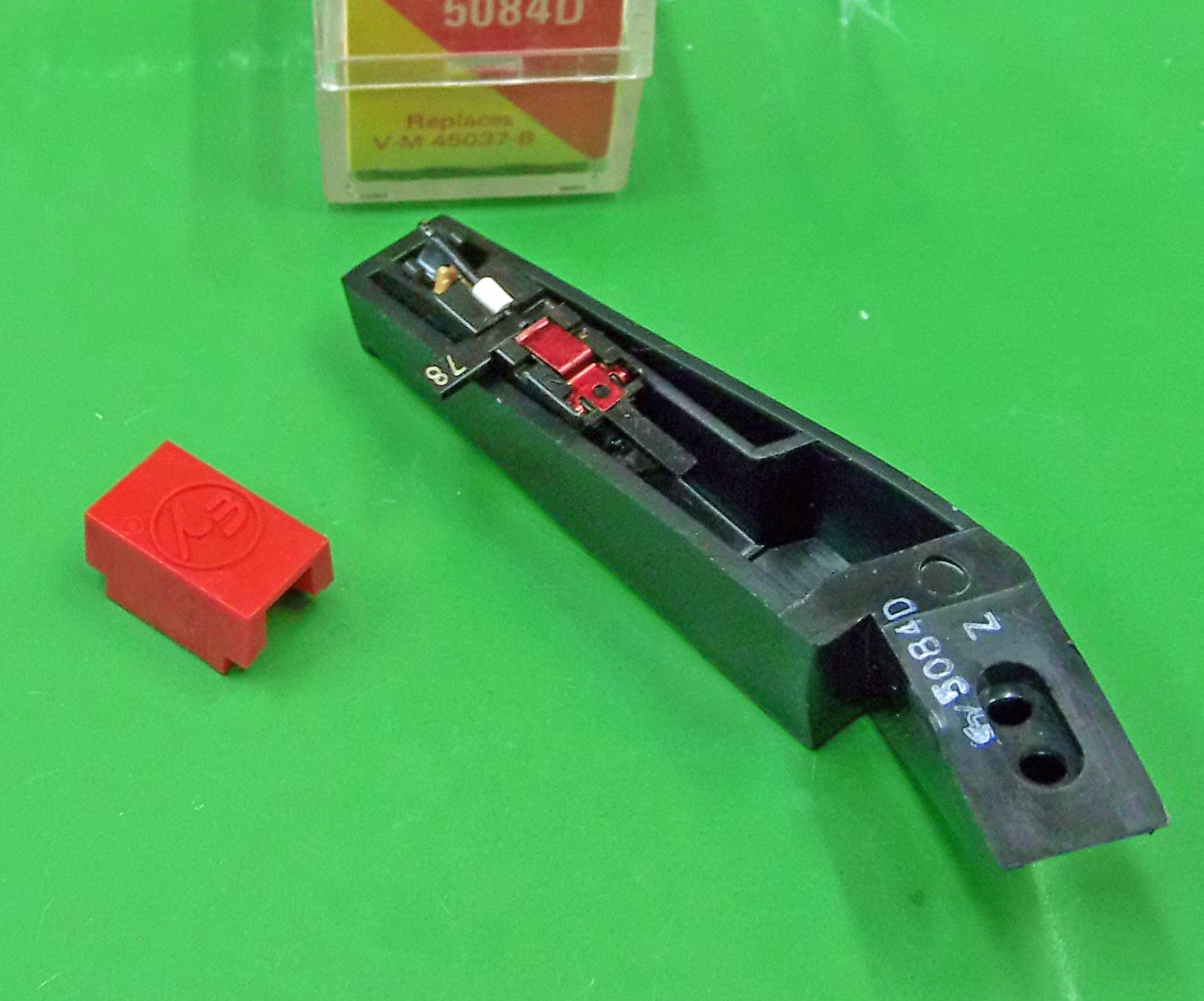 Rare Phonograph Needle Cartridge for EV 5084. EV 5084D. V-M 45037B