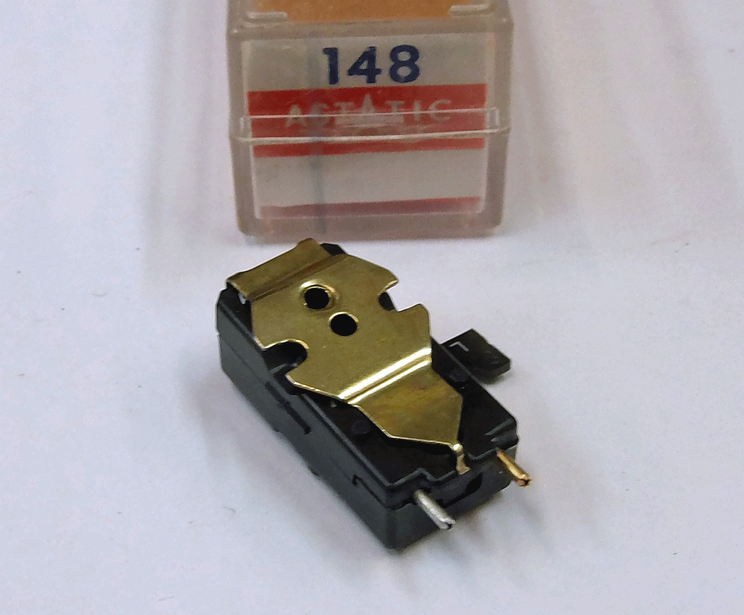 ASTATIC 148 UNIVERSAL HIGH OUTPUT CARTRIDGE FOR RECORD PLAYERS