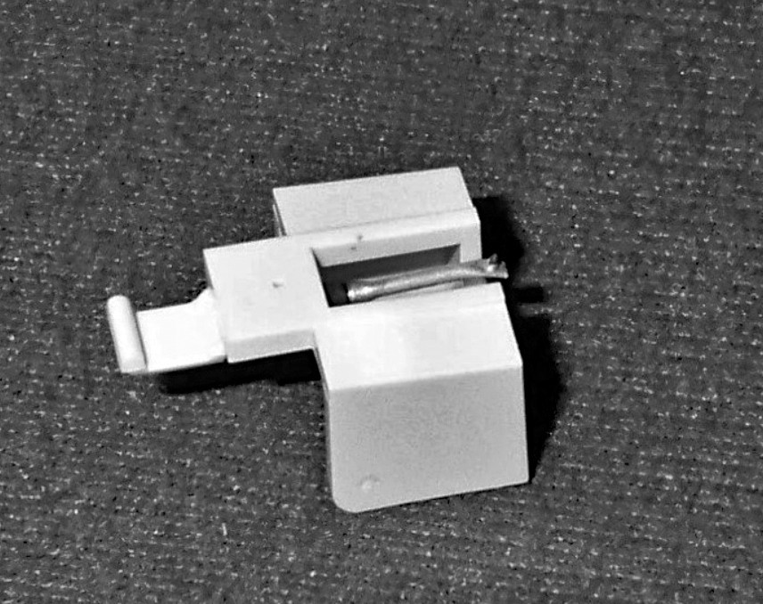 RECORD NEEDLE EV PM2827D for Panasonic EPS-27, 37, SP918D N1855-7d 704-D7