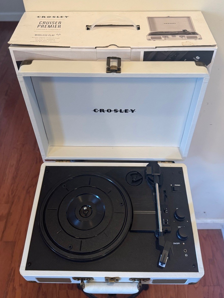 NEW Crosley Cruiser Premier Vinyl Record Player with Speakers – White W/ Gold