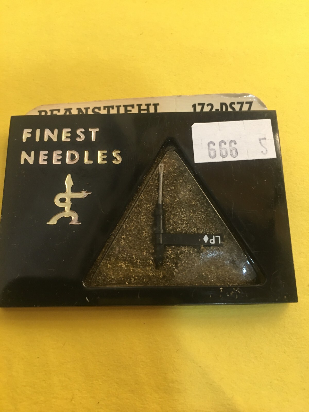 Original NOS Pfanstiehl Needle Stylus 172-DS77 For ASTATIC N17SD 207D