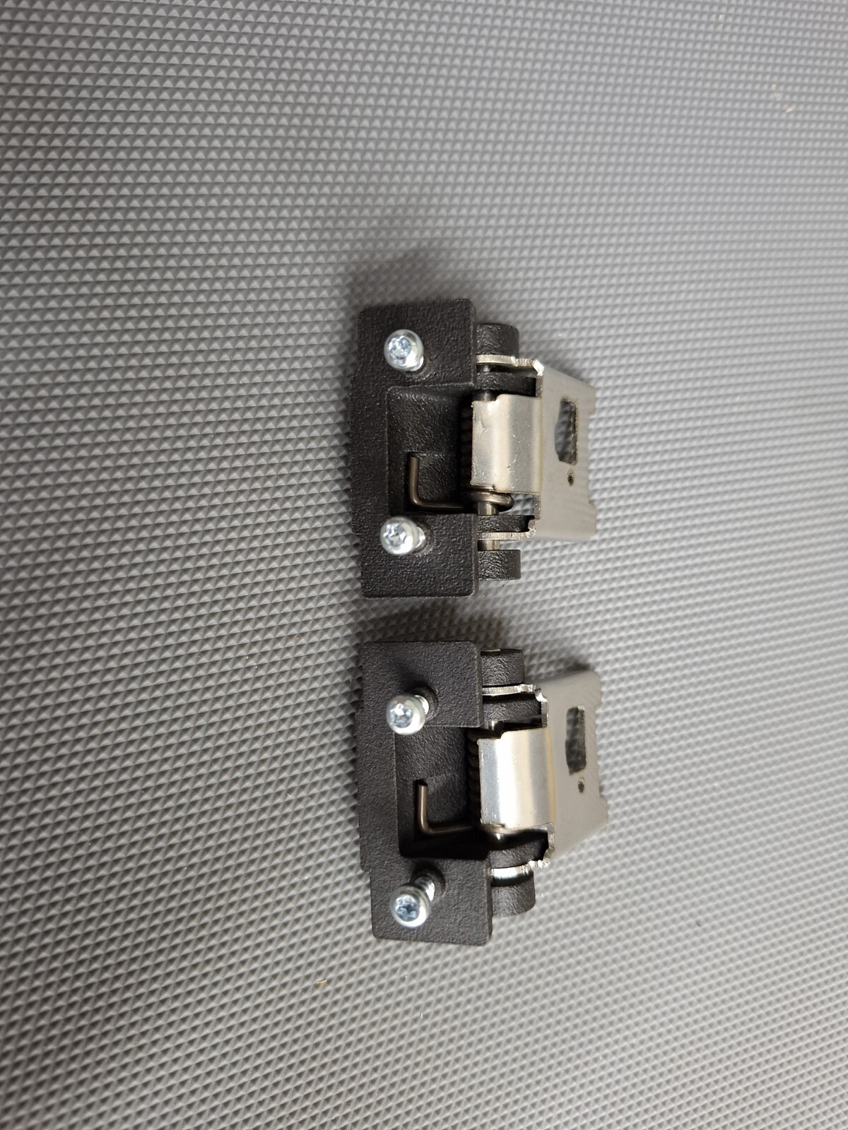 TRIO KP-700 HINGE 2PCS