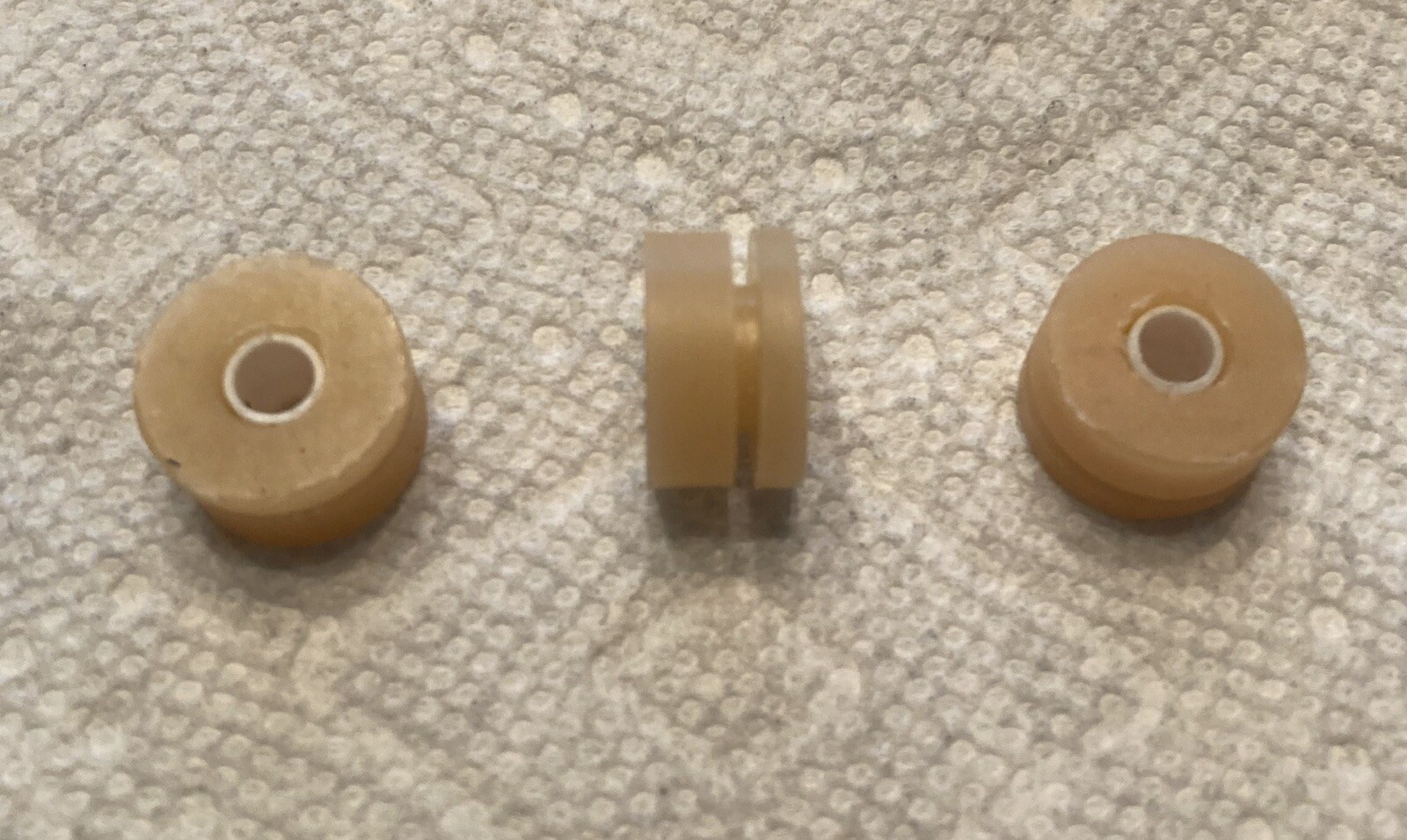 3 NEW TURNTABLE MOTOR GROMMETS RCA MODEL 63E 63EM 6J 6JM 78 RPM RECORD PLAYER