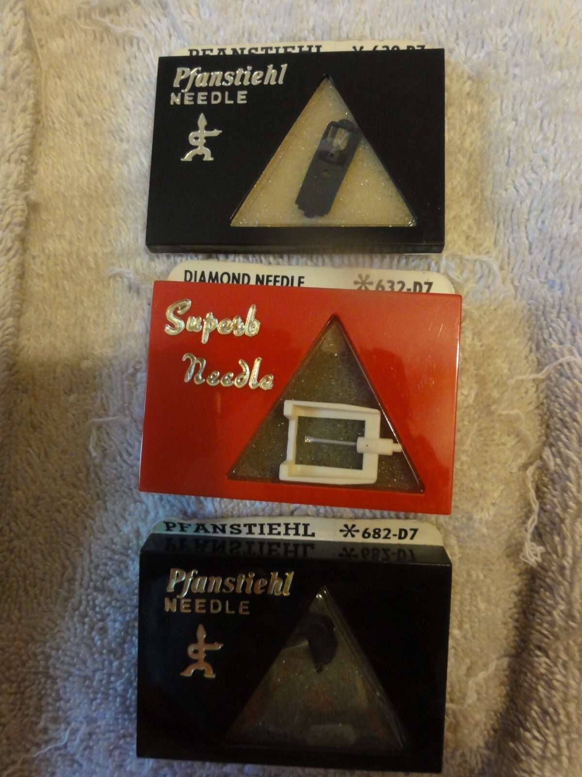 PFANSTIEHL AUDIO PHONOGRAPH NEEDLE STYLUS LOT 630-D7 632 682-D7 NEW (Old Stock)