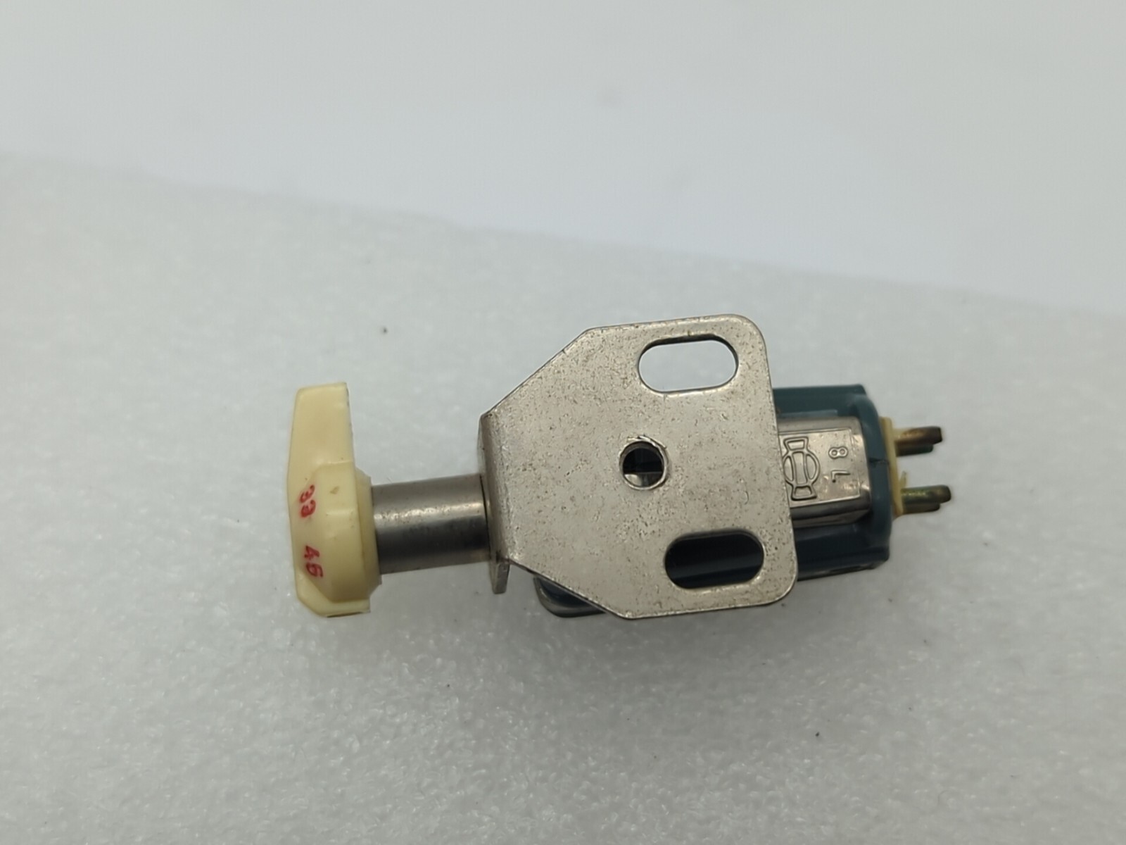 LESON RECORD PLAYER Cartridge – UNTESTED FOR PARTS REPAIR DISPLAY