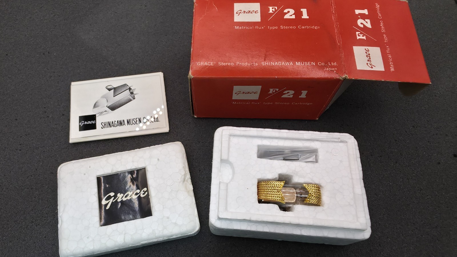 GRACE F/21 Stereo Phono Cartridge. ( New Old Stock) Rare Find