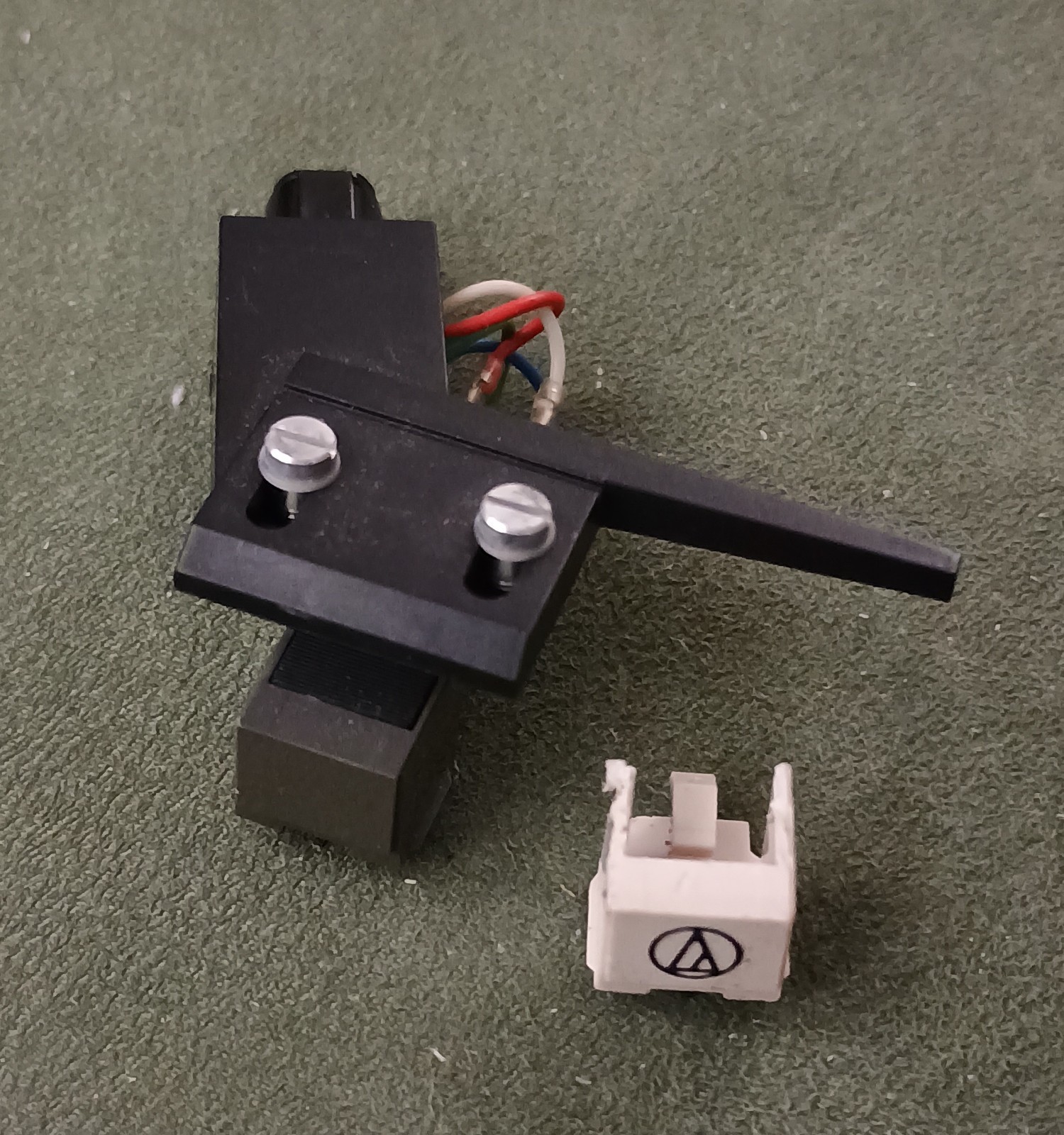 Headshell for Pioneer PL335 with Audio Technica Head and Two Tips