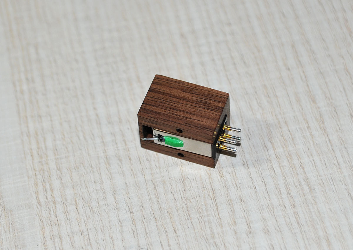 WOOD BODY for Audio-Technica AT-VM95 Series Cartridge MC Look Walnut – NEW 2020