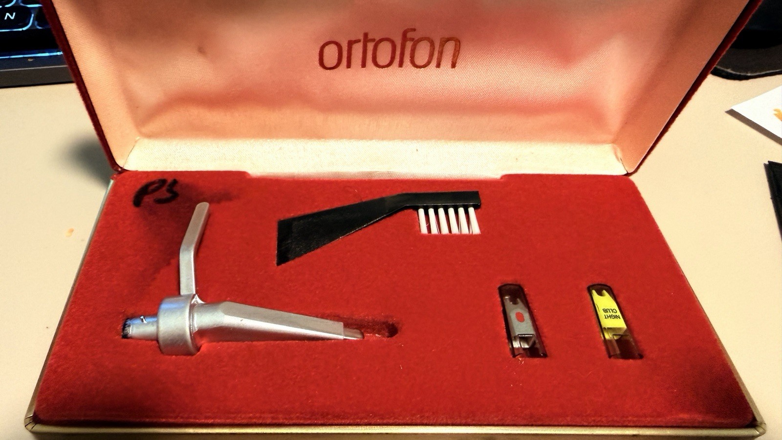 1 x Ortofon Concorde Silver Cartridge and Stylus + extra yellow Night Club