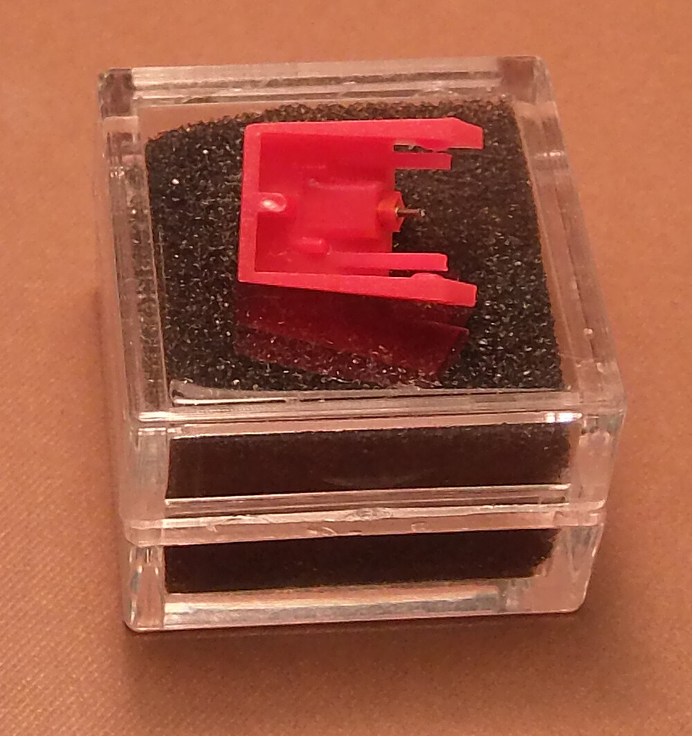 NEW IN BOX TURNTABLE NEEDLE FOR ION LP2CD iTTUSB05 TTUSB10 TTUSB STYLUS