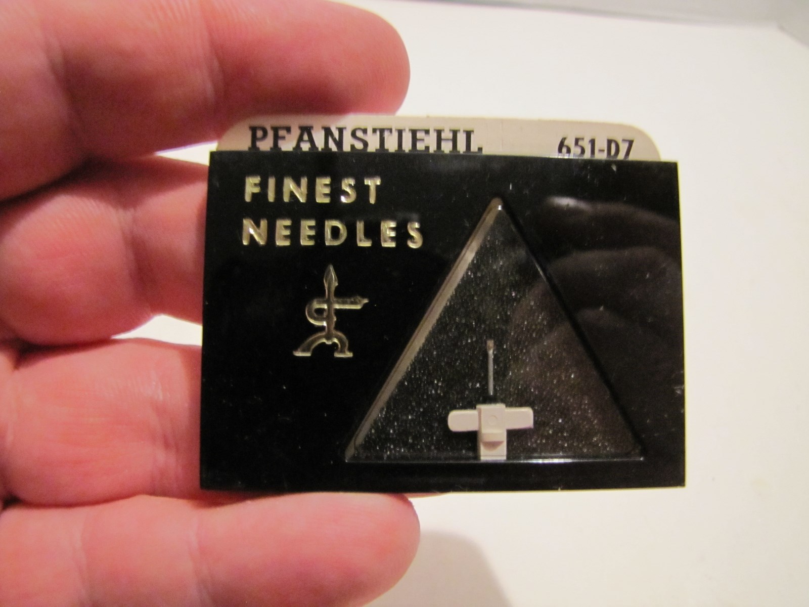 PFANSTIEHL 651-D7 DIAMOND NEEDLE RCA 126566, 126567