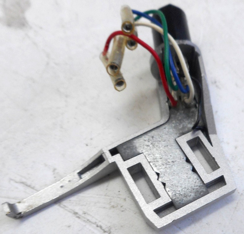 TURNTABLE HEADSHELL W/LEADS