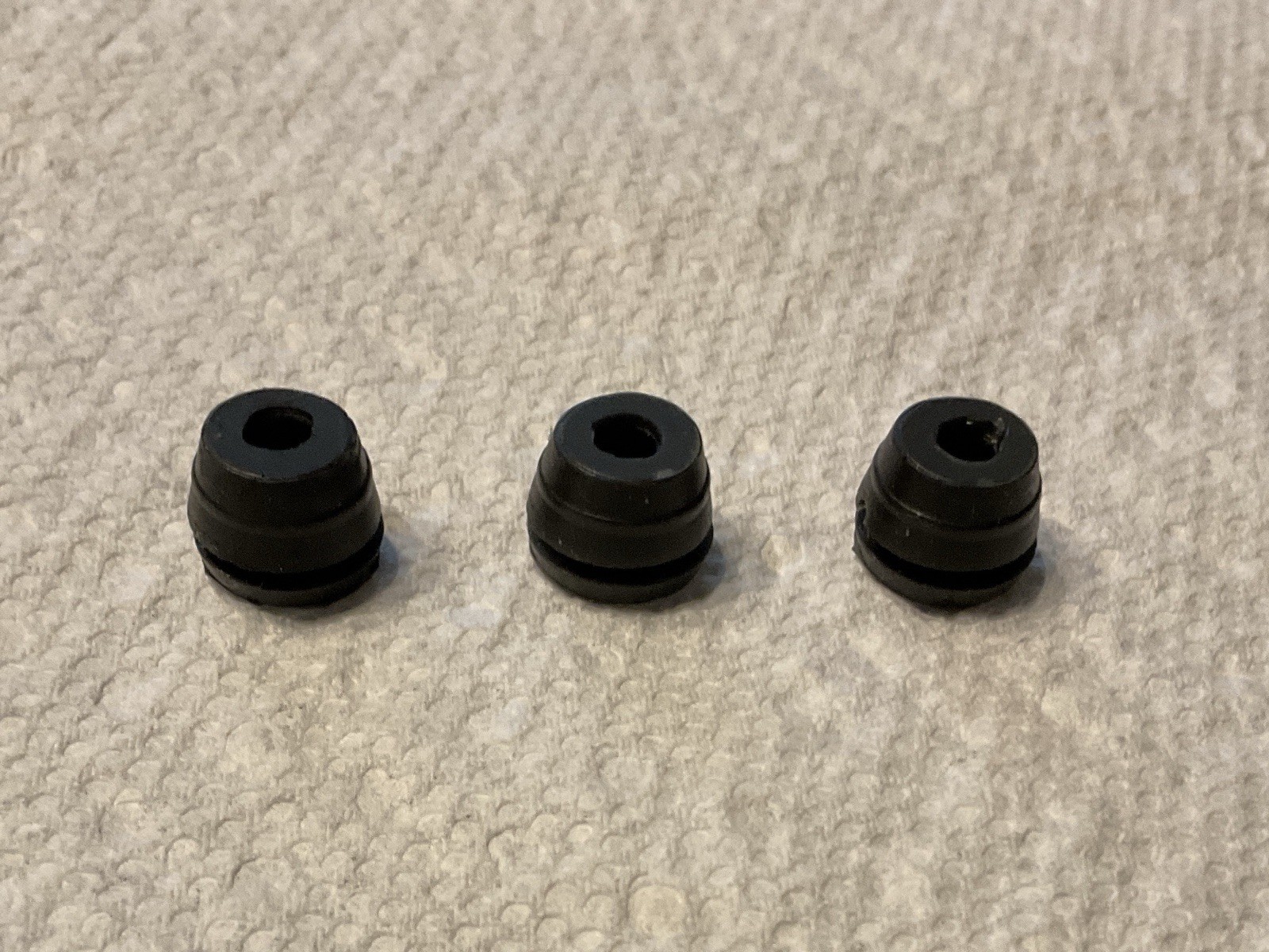 GARRARD Model 1025T MOTOR GROMMETS SET OF 3