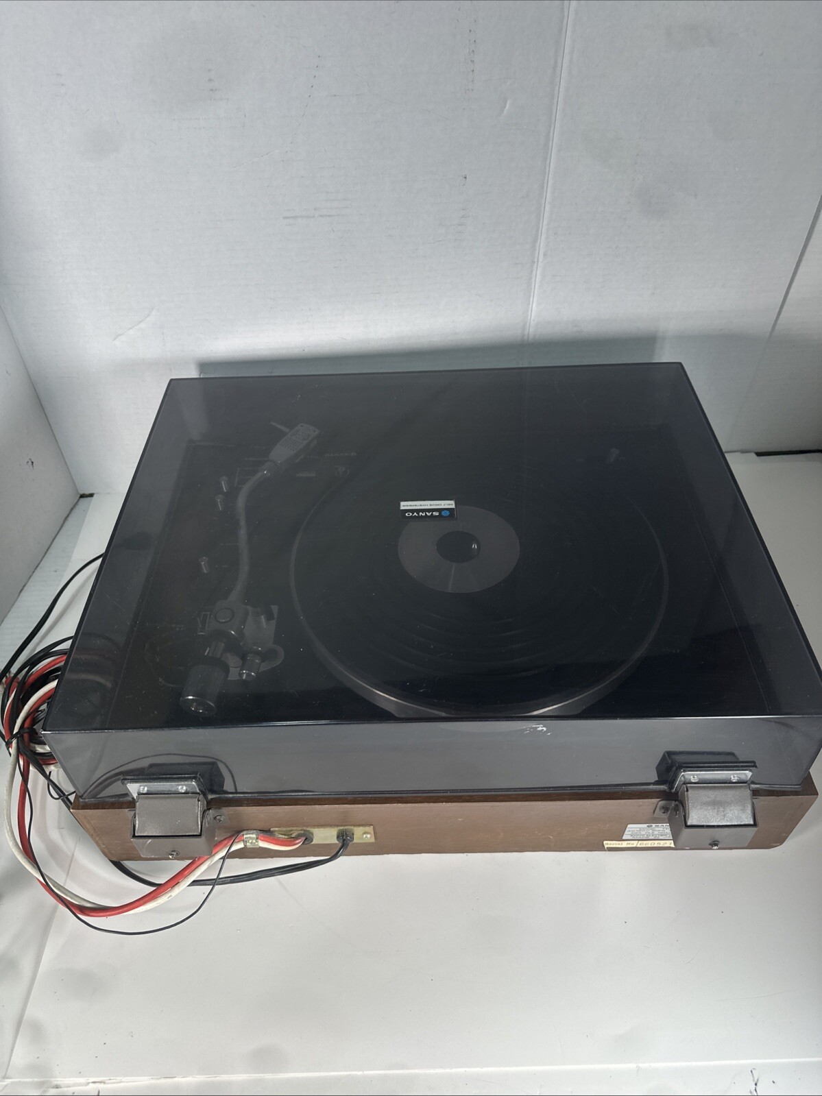 SANYO TURN TABLE MODEL TP 700sa ; Used; Tested And Works!