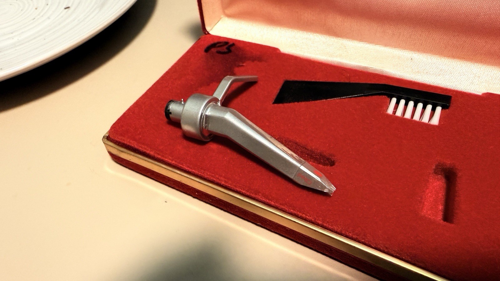 1 x Ortofon Concorde Silver Cartridge and Stylus + extra yellow Night Club