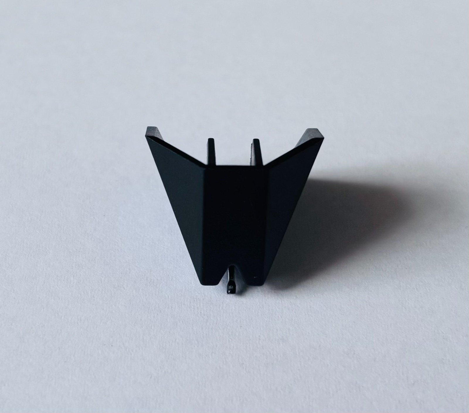 Replacement Stylus for Ortofon 2M BLACK Diamond Tip MM Aftermarket