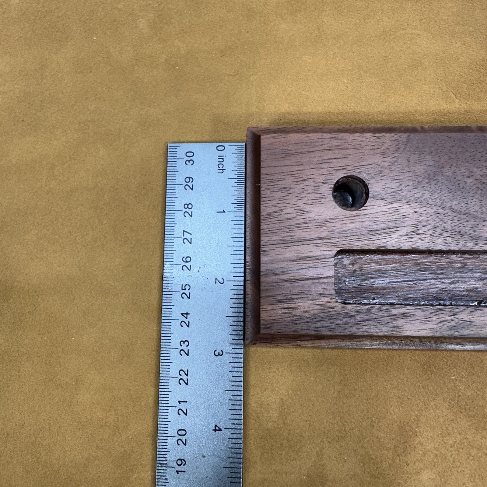 Turntable Cartridges Headshell Stand Display Walnut – Four + Accessories- Read