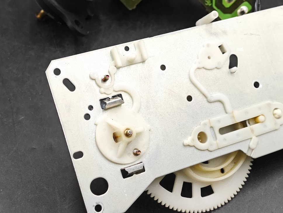 Technincs SL-B210 Turntable Automatic Mechanical Cycling Plate Used Working