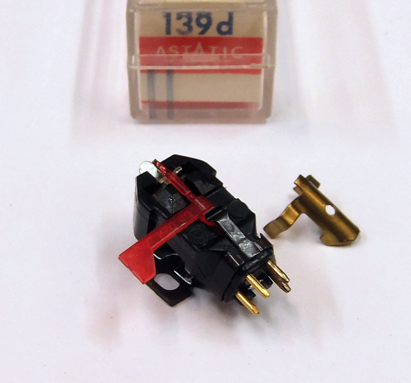 ASTATIC 139D RECORD PLAYER CARTRIDGE FOR PANASONIC EPC-35TTAD EPC-34TTE 42STAB