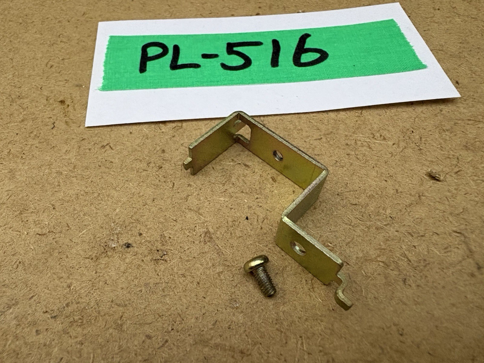 Pioneer PL-516 Part (May Also Fit 512/514/518/510A/540) -ANGLE BRACKET