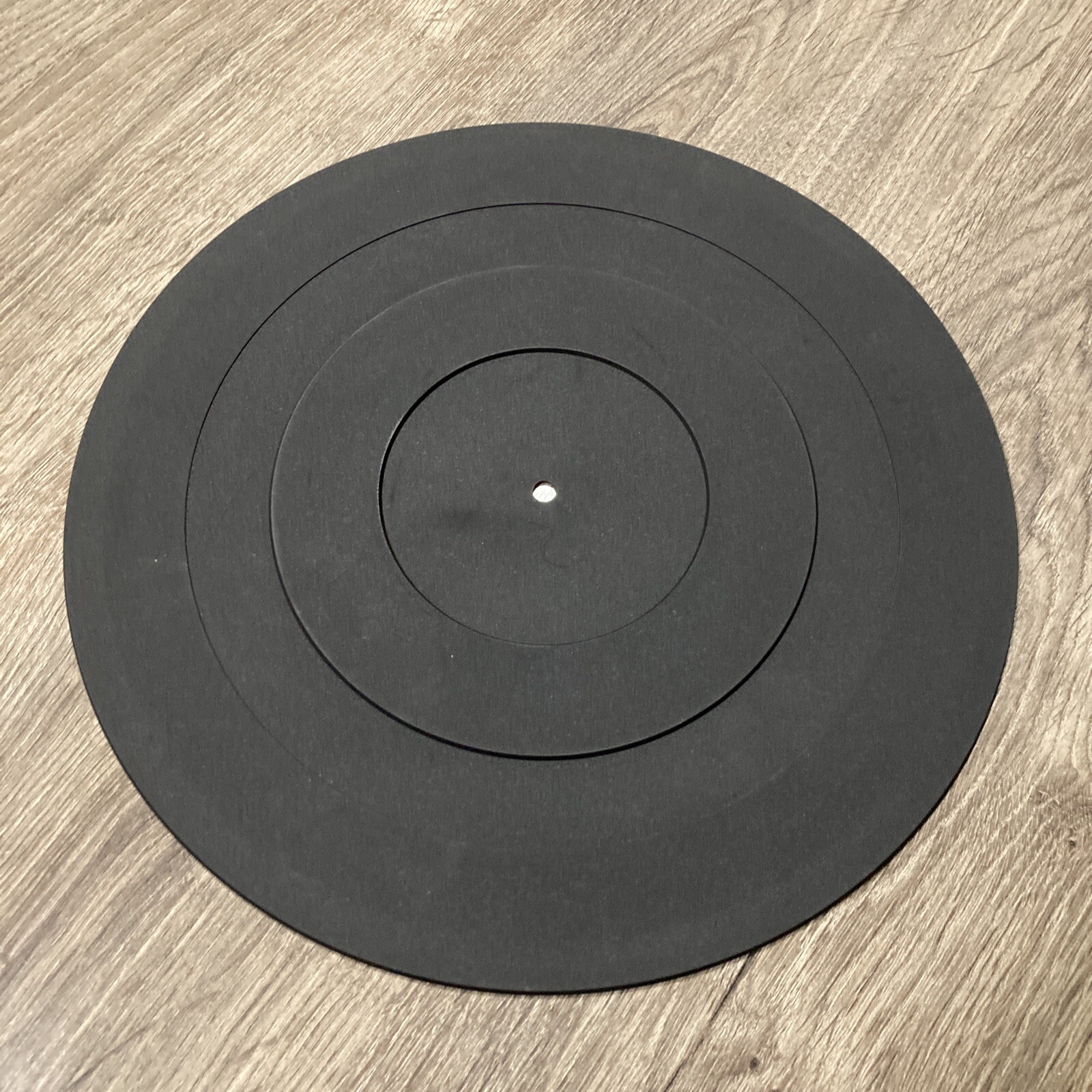 REALISTIC rubber turntable mat from LAB 310 Fits many others