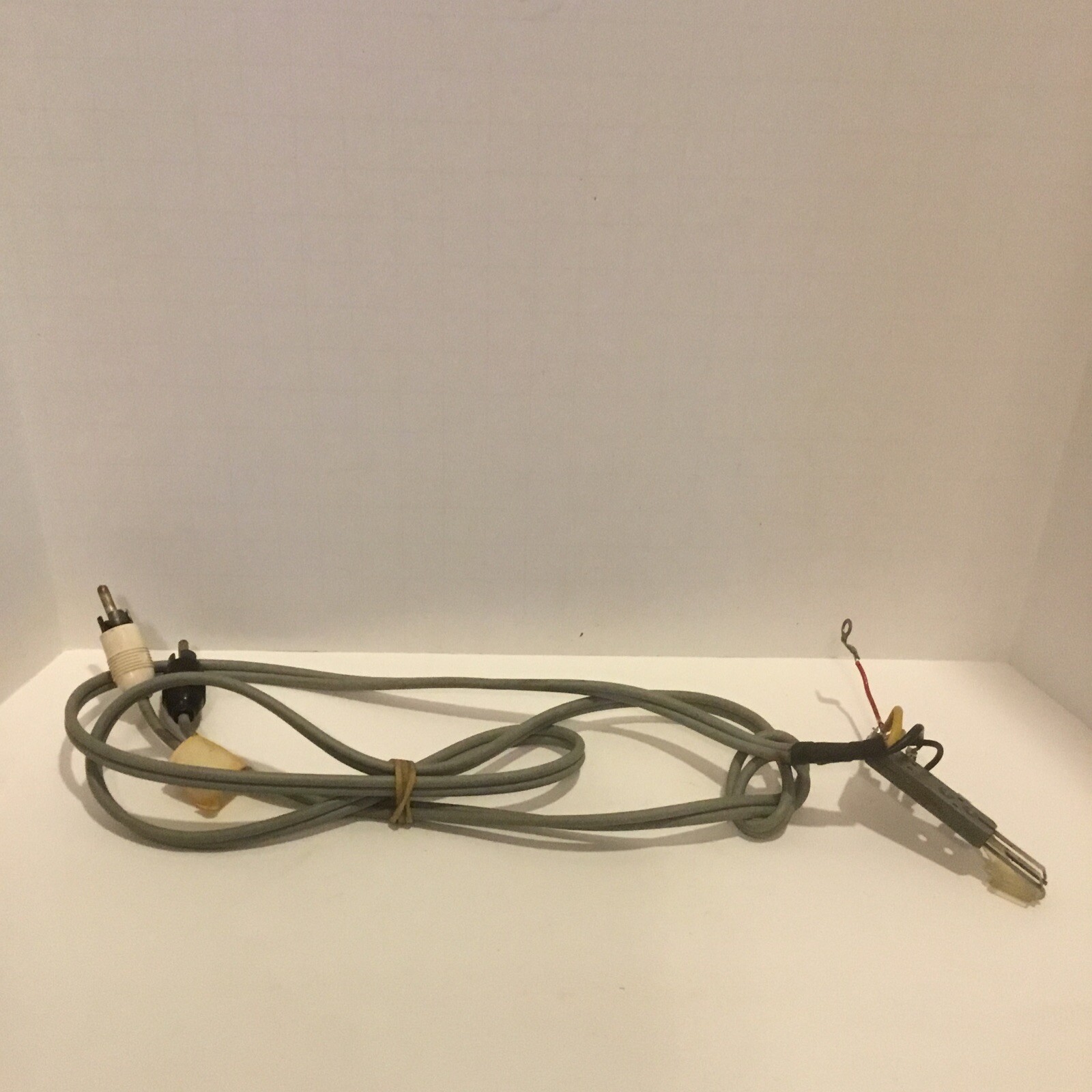 Studio ELAC Miracord 10 Turntable Gray Cable-Free Shipping