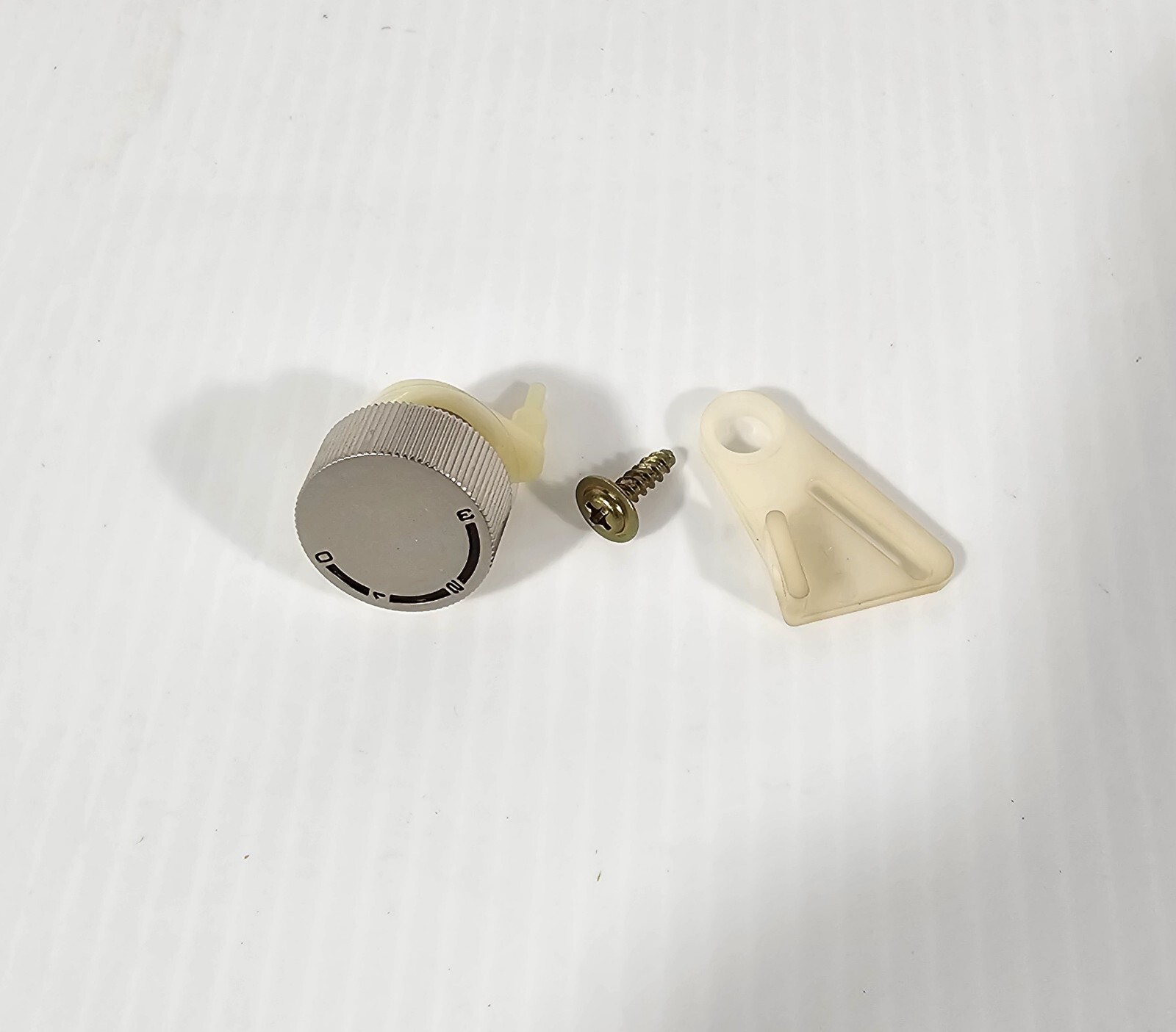 Pioneer PL-260 Turntable ANTI-SKATE KNOB ASSEMBLY, OEM Original Parts