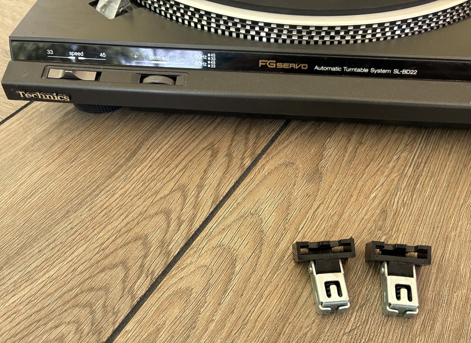2 OEM Technics Turntable Dust Cover Hinges SL-BD1 SL-BD3 SL-BD20 SL-BD22 SL-QD33