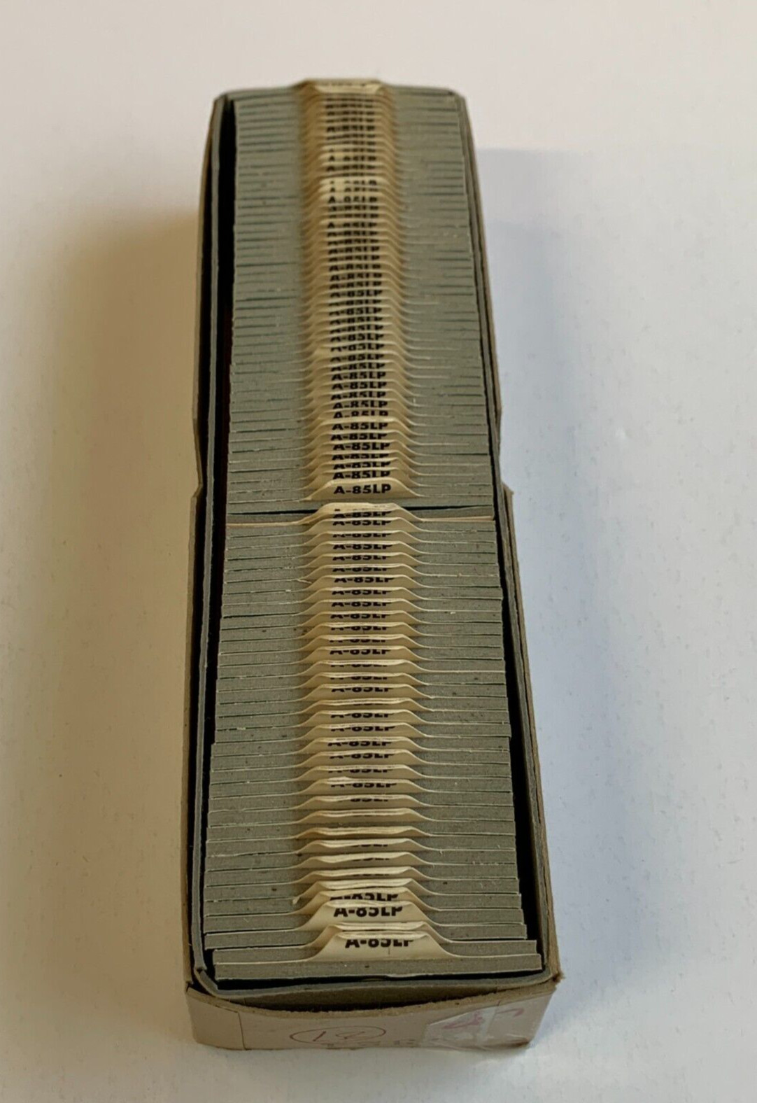 Box of 82 Vintage VOICE OF MUSIC Phonograph Needles New Old Stock A-85 LP