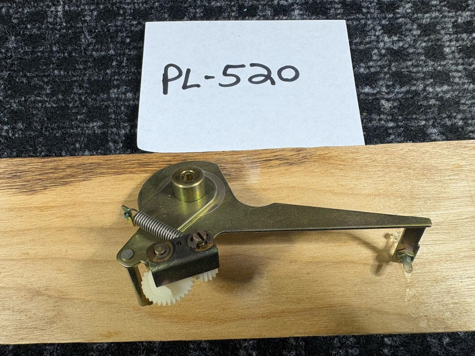 Pioneer PL-520 Auto Return Mechanism Arm W/gear