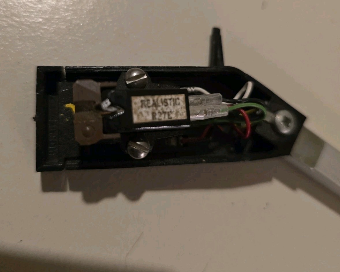 Realistic Cartridge With Unknown Tonearm And Headshell