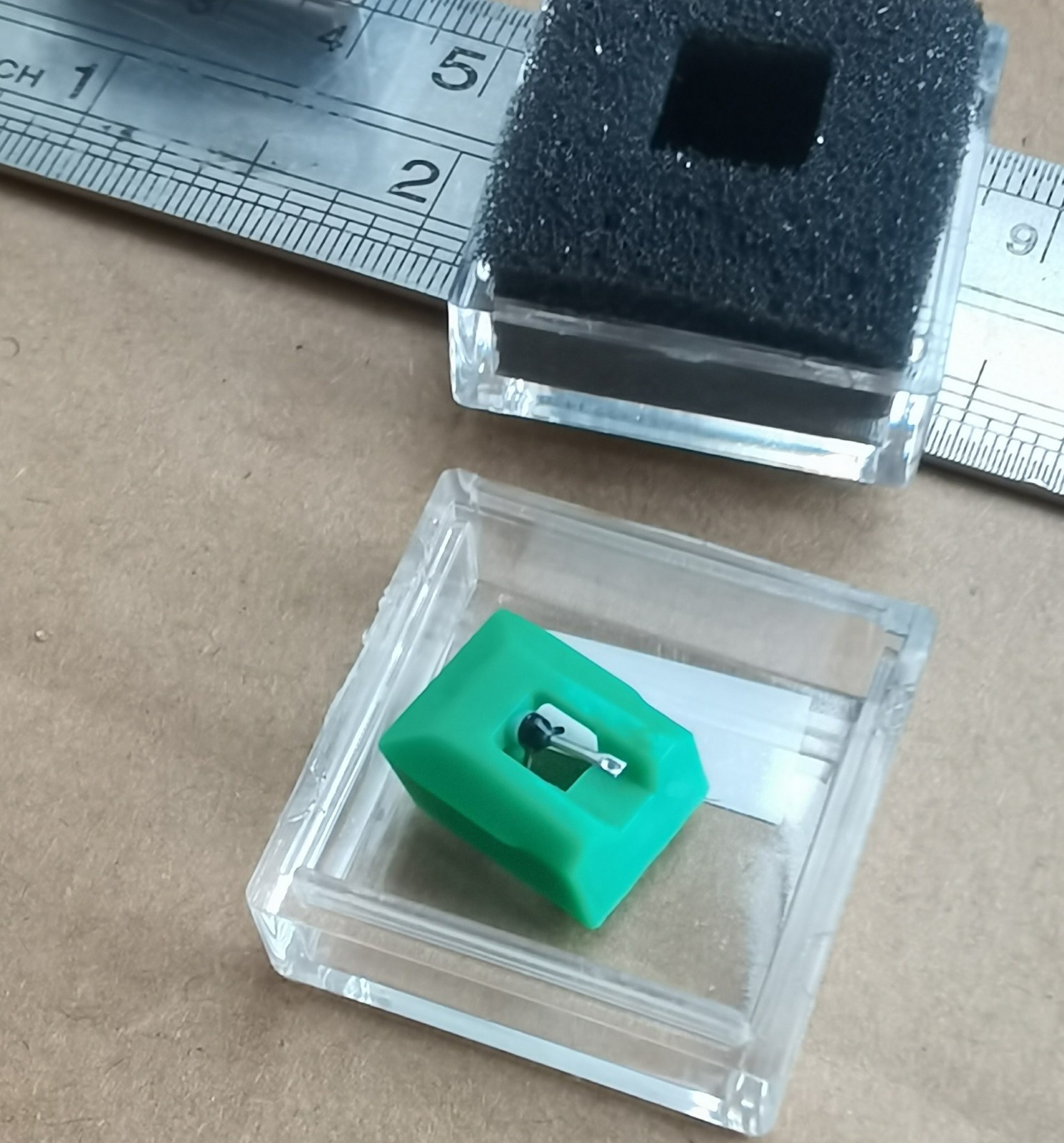 New Turntable stylus needle ST42D For Sanyo SYSTEM2000 SYSTEM2003 SYSTEM2002
