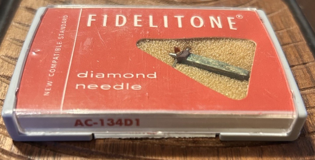 NOS Fidelitone AC- 134 D1 33 1/3 , 45, 78 RPM Diamond Turntable Needles