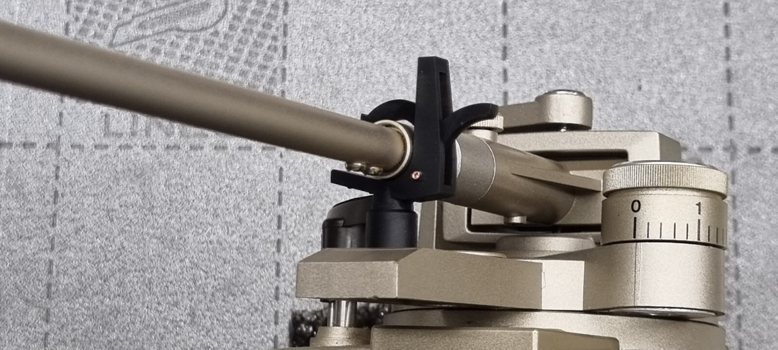 TONEARM REST DENON DP-60L