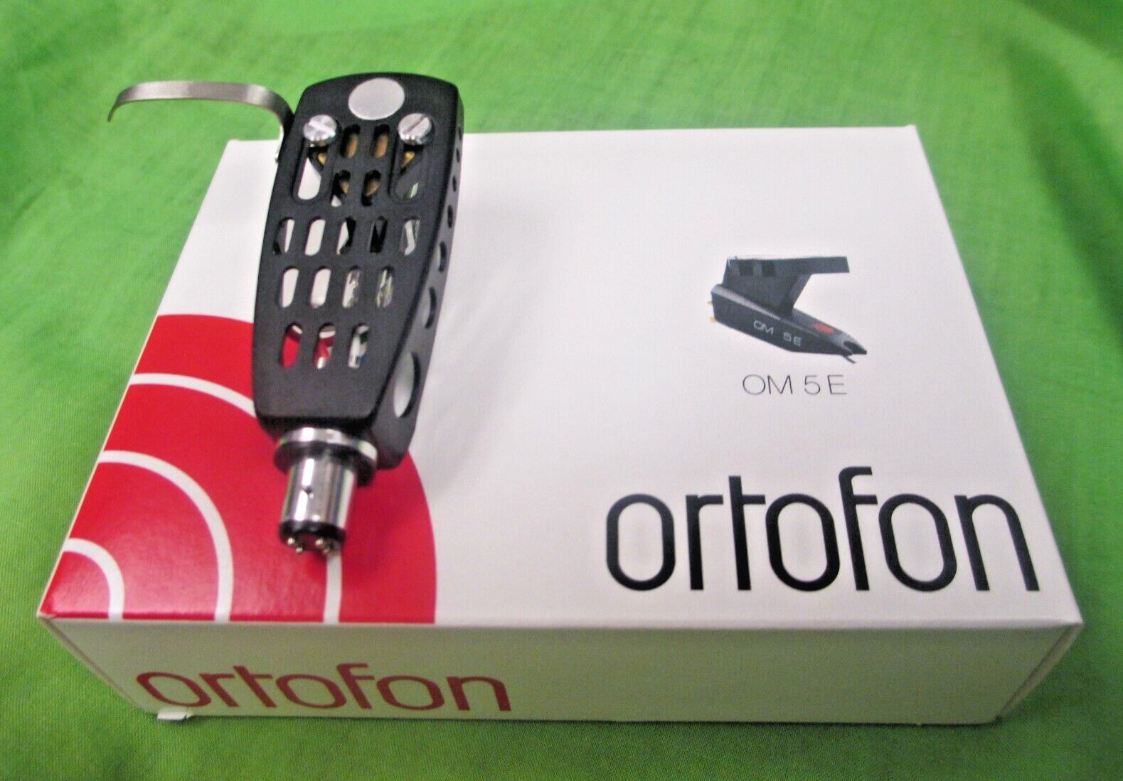 PIONEER TYPE HEADSHELL WITH NEW ORTOFON OM 5 CARTRIDGE MOUNTED & READY TO GO