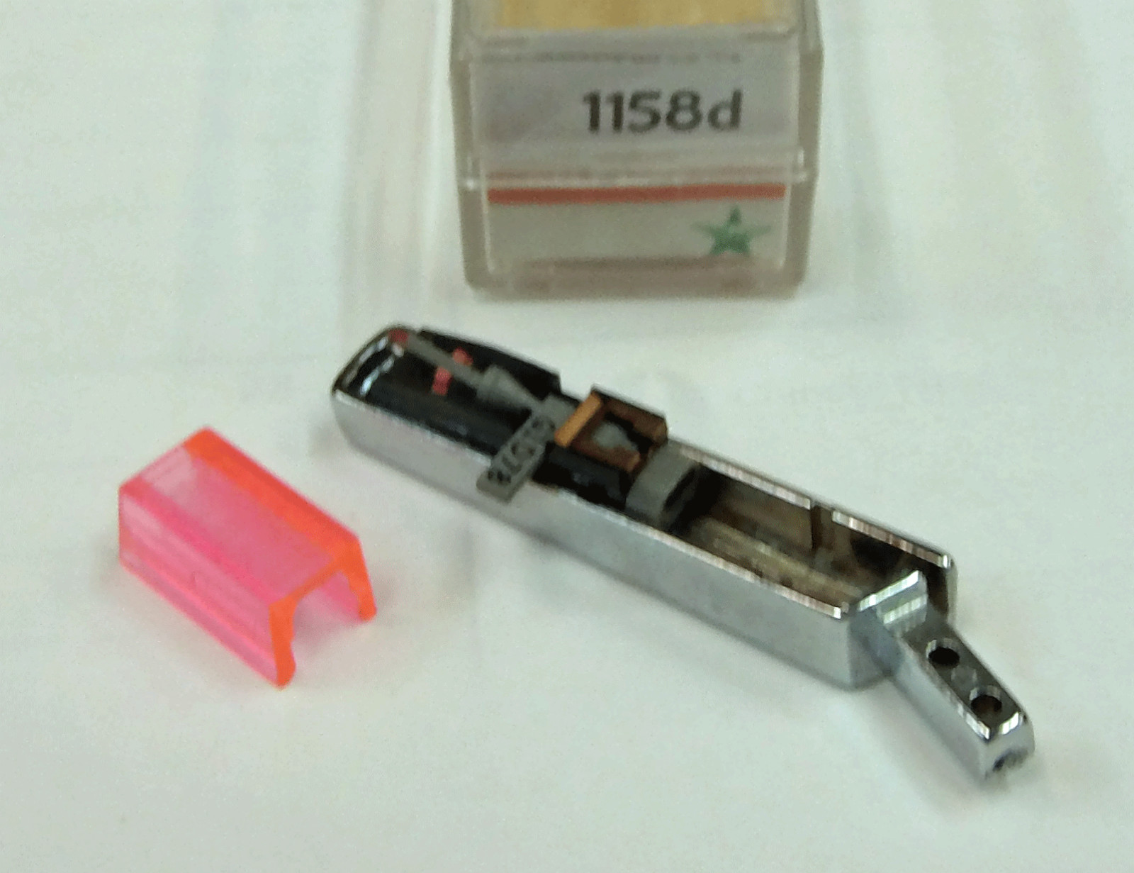 NOS PHONOGRAPH NEEDLE CARTRIDGE-V-M 42870H,EV 5399D,ASTATIC 1158D 1224D