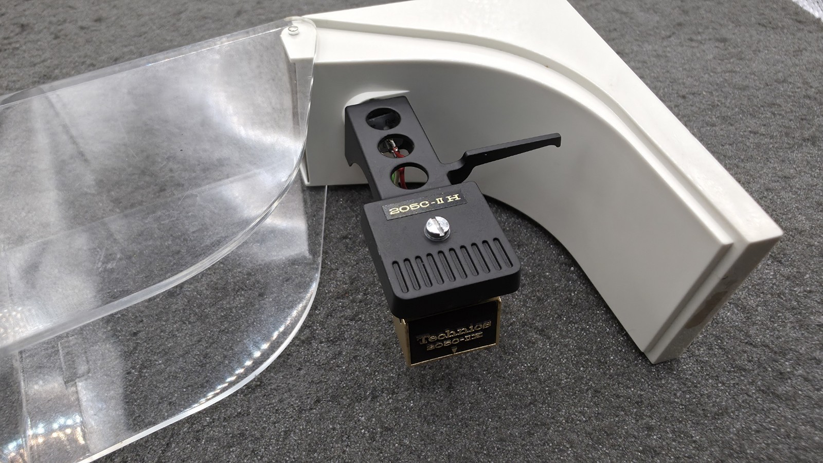 Technics EPC-205C-IIH. Complete With Original Stylus and Headshell