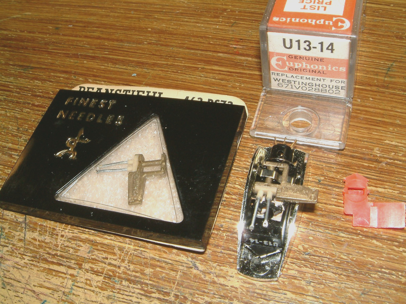 Euphonics U13-U14 PHONO CARTRIDGE & extra N427sd needle, replaces Astatic 729d