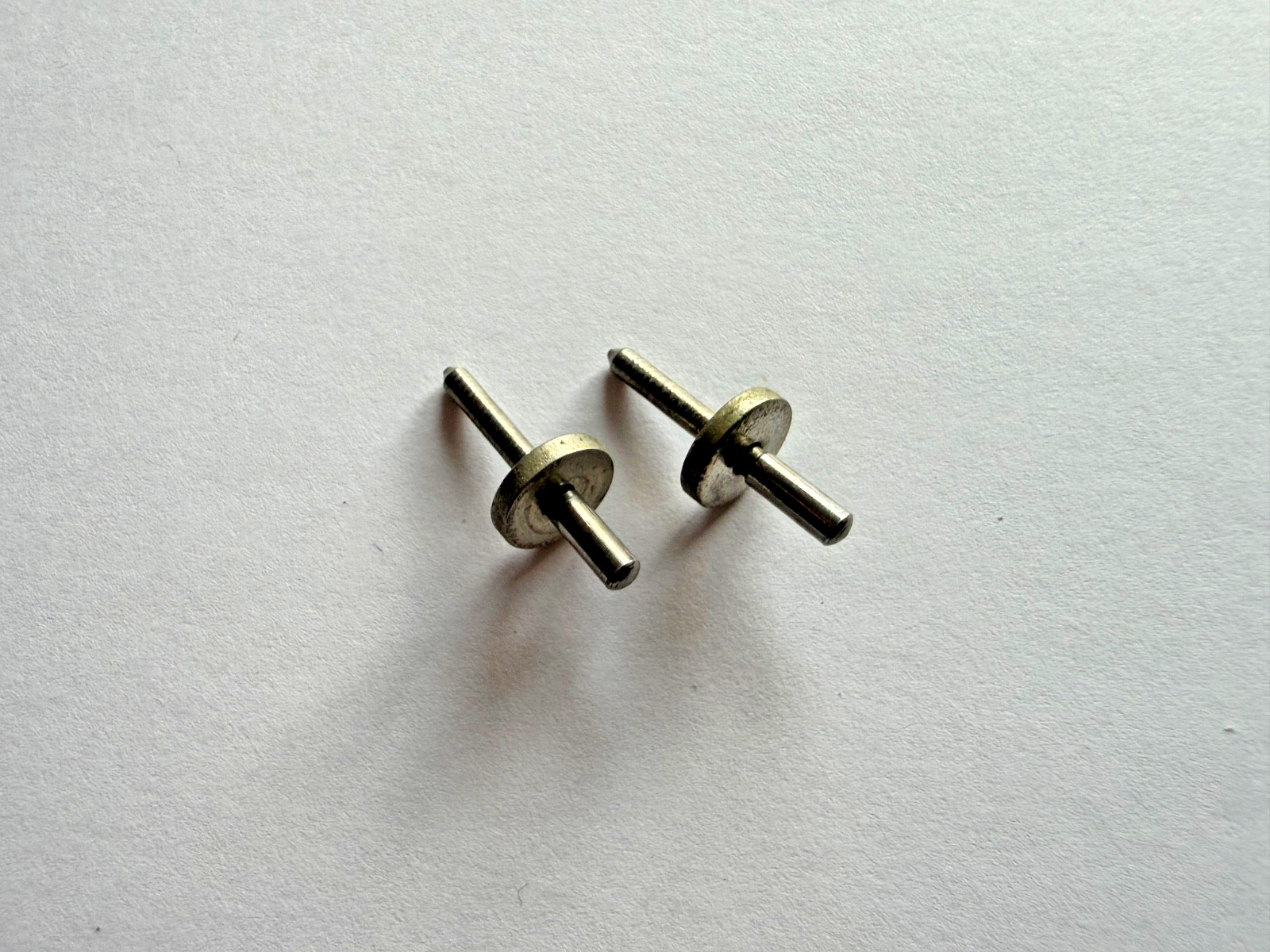1 Pair ORIGINAL Turntable Dustcover Hinge Pins Thorens TD-160, TD-165, TD-145